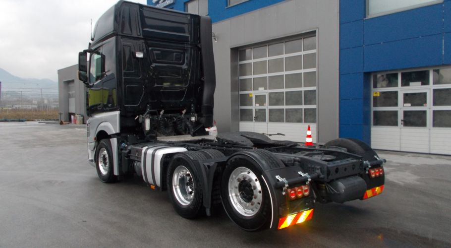 actros mp4 2551 4